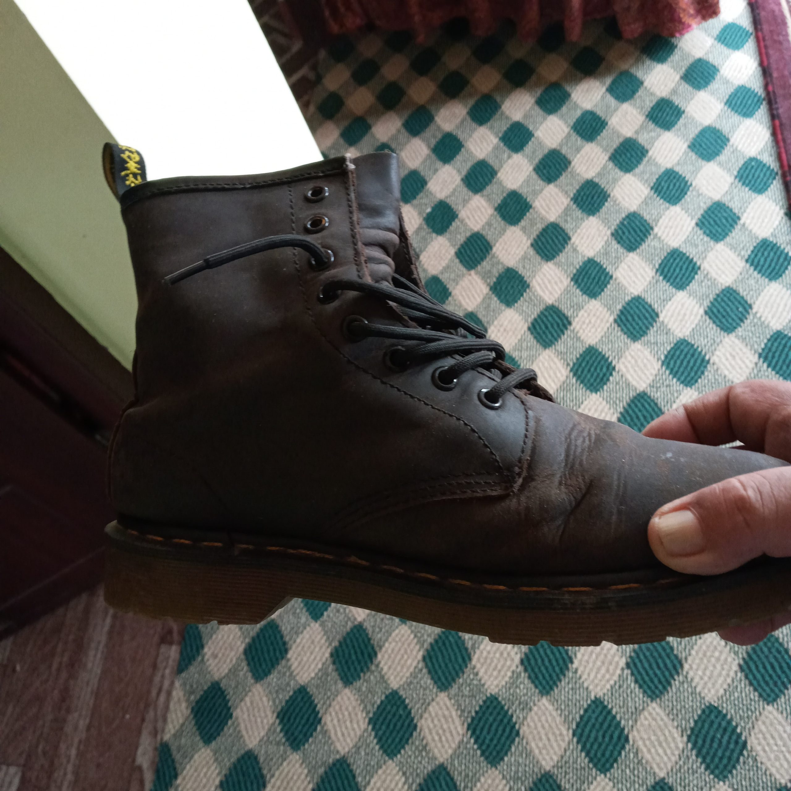 Doc martens second clearance hand